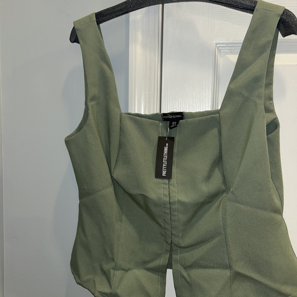 Green Sleeveless Top